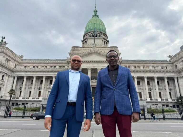 19/08, 18:32:34, 3.png