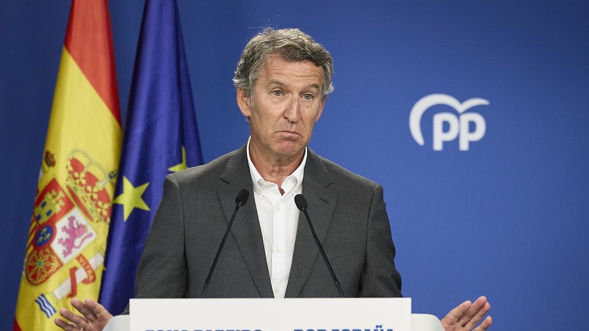 Feijóo exige una diplomacia internacional responsable y critica al Ejecutivo por aliarse con el régimen de Venezuela