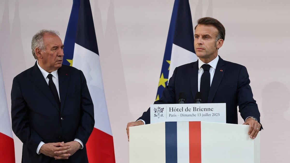 Conflicto político en Francia: Macron apoyó a Bayrou y solicitó sensatez a quienes cuestionan el plan presupuestario