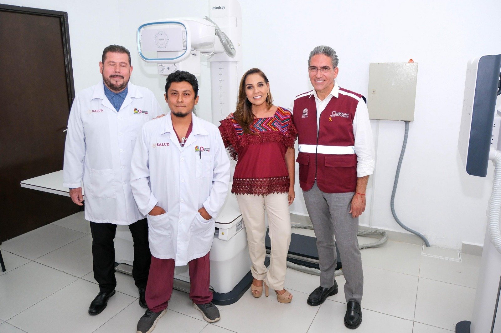 Mara Lezama impulsa servicios de salud en Isla Mujeres con nuevo equipo de Rayos X
