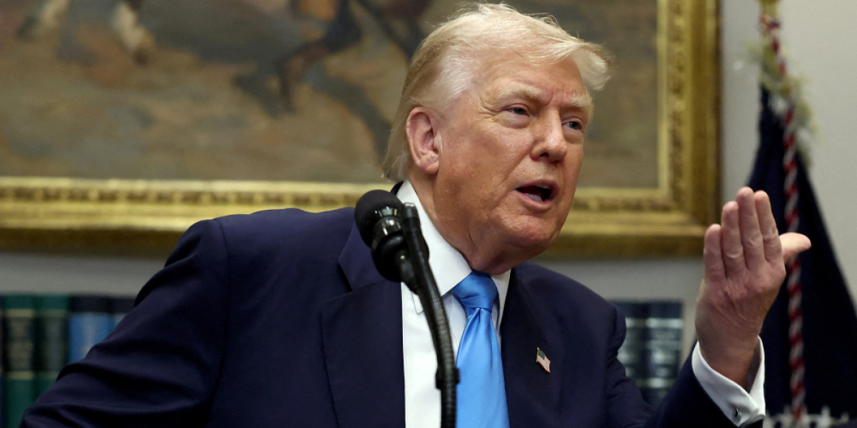 Trump pretende bloquear importaciones de drones y camiones chinos por motivos de seguridad nacional