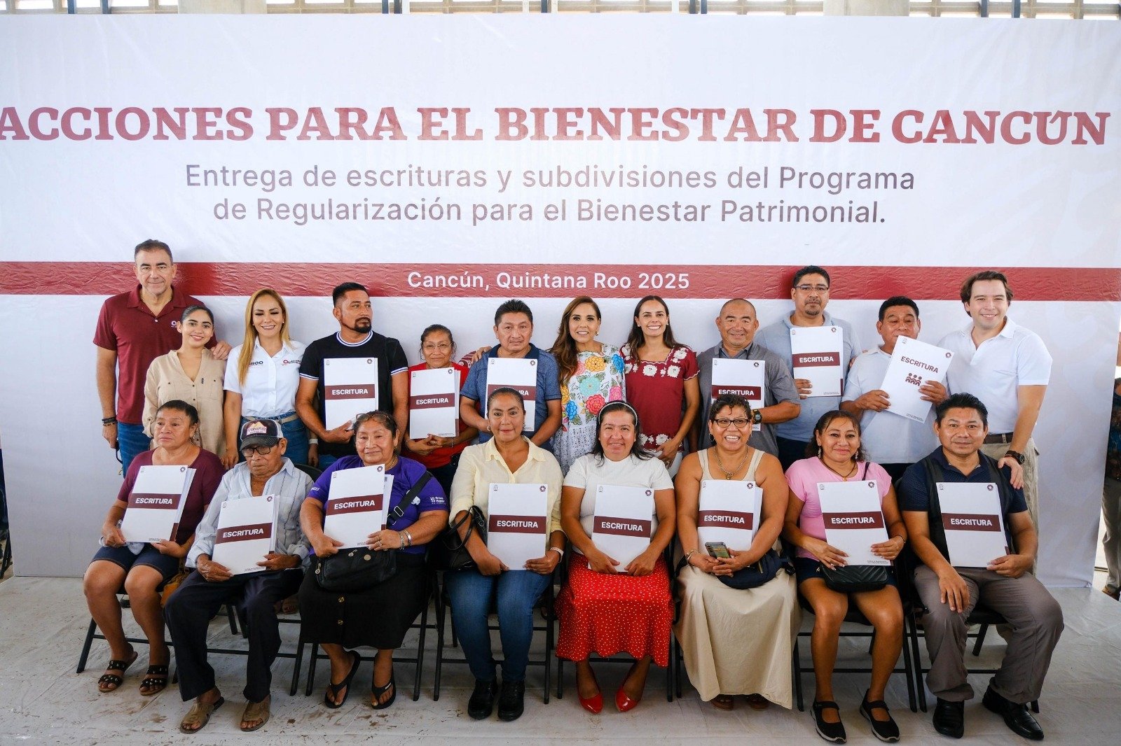 Mara Lezama otorga 303 títulos de propiedad y garantiza certeza jurídica a más de 1,400 personas en Benito Juárez