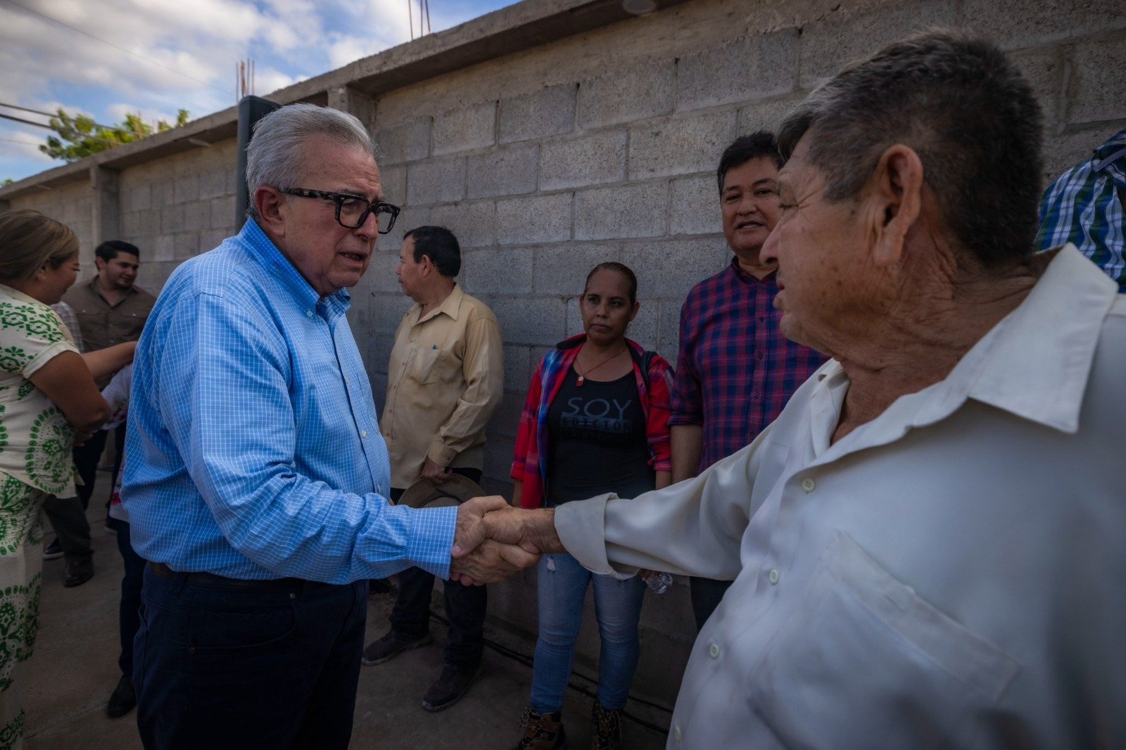Rocha Moya responde directamente a las demandas de los ciudadanos en Juan José Ríos
