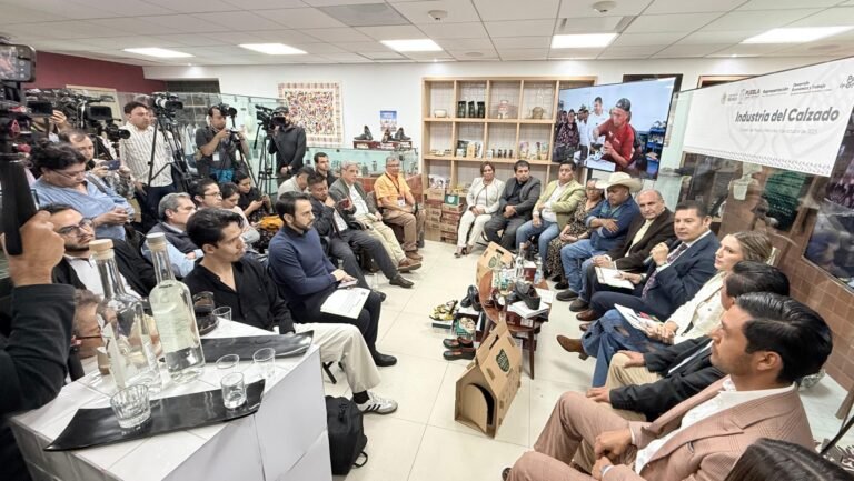 02/10, 12:01:07, 1.png