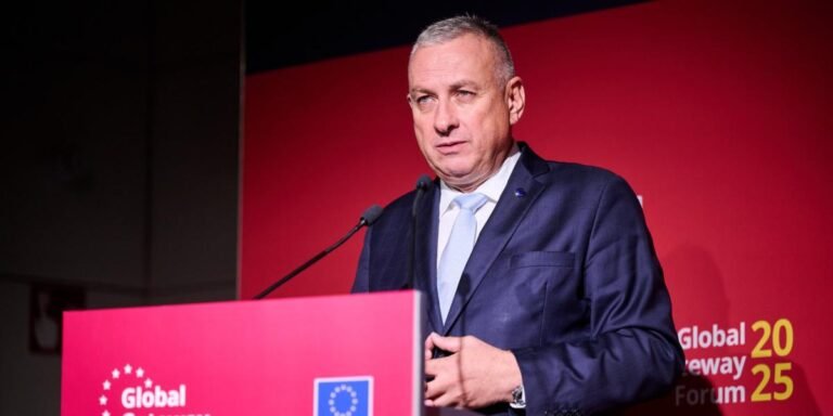 14/10, 11:26:08, 4.png