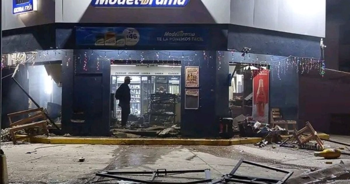 Explosión en Mazatlán: cervecería vuela por los aires en un martes de locos