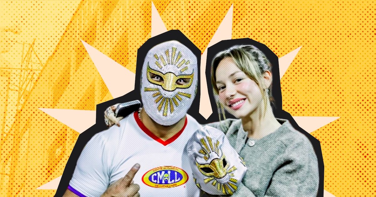 Ester Expósito brilla en la Arena México: Místico le regala máscara en la Leyenda Azul