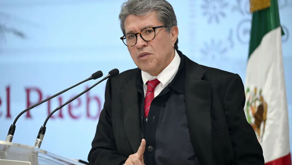 Monreal establece fecha para introducir la reforma laboral de 40 horas