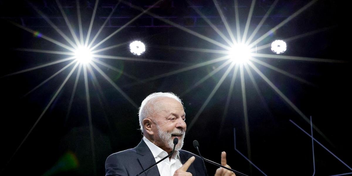 Lula Celebra la Cárcel de Bolsonaro: Brasil Da Clases de Democracia con Frigobar Incluido