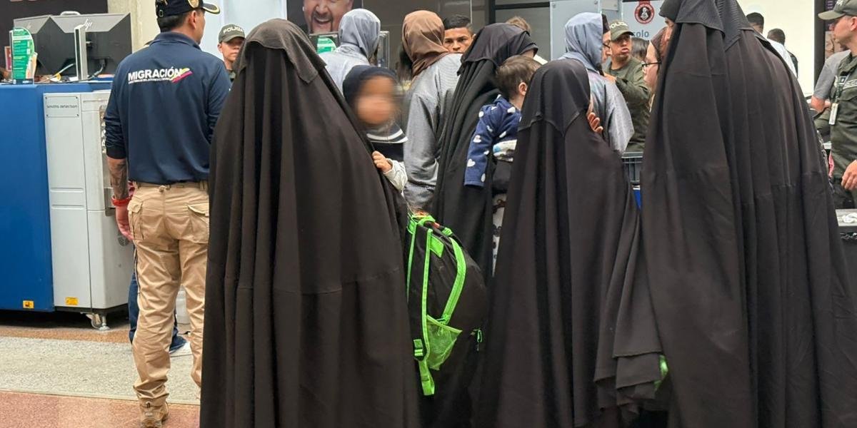 Colombia Da el Adiós a Lev Tahor: Secta Expulsada con Equipaje Oscuro