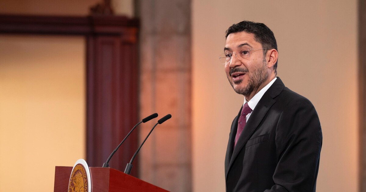 Martí Batres defiende “Trato Digno” en el ISSSTE: ¿Apapacho o polémica?