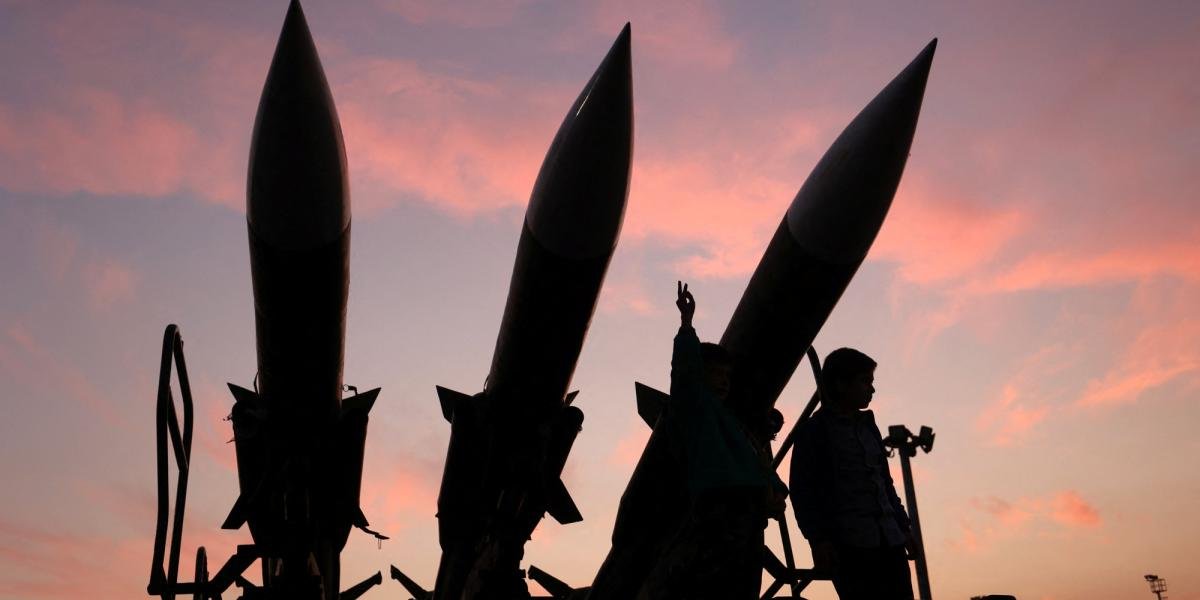 EE. UU. le vende a Canadá un arsenal explosivo: Trump insiste con el estado 51