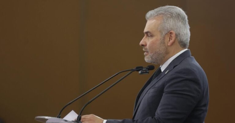 08/12, 12:50:01, 1.png