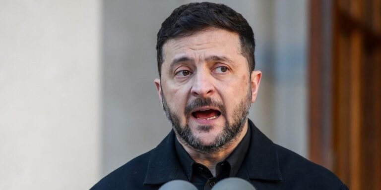 08/12, 16:01:08, 1.png