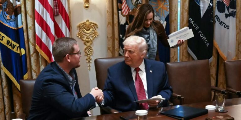 08/12, 16:40:59, 1.png