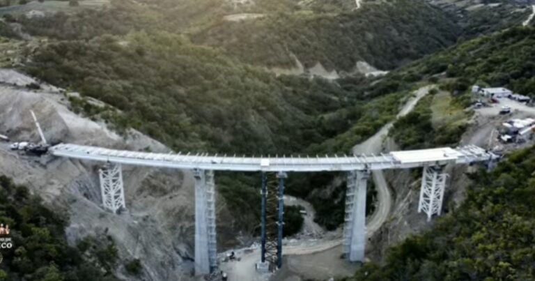 08/12, 17:07:14, 2.png