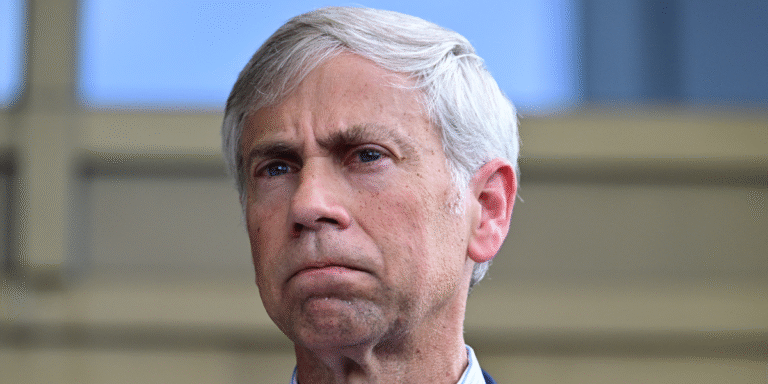 05/01, 16:15:02, 4.png