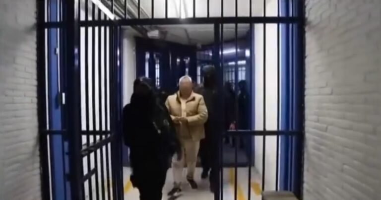 04/02, 11:28:36, 4.png