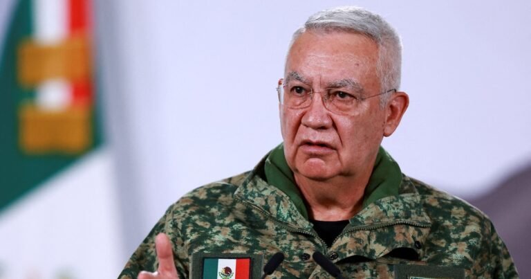 10/03, 11:15:13, 12.png